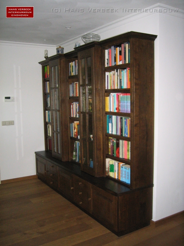 Massief eiken boekenkast op maat 3.JPG